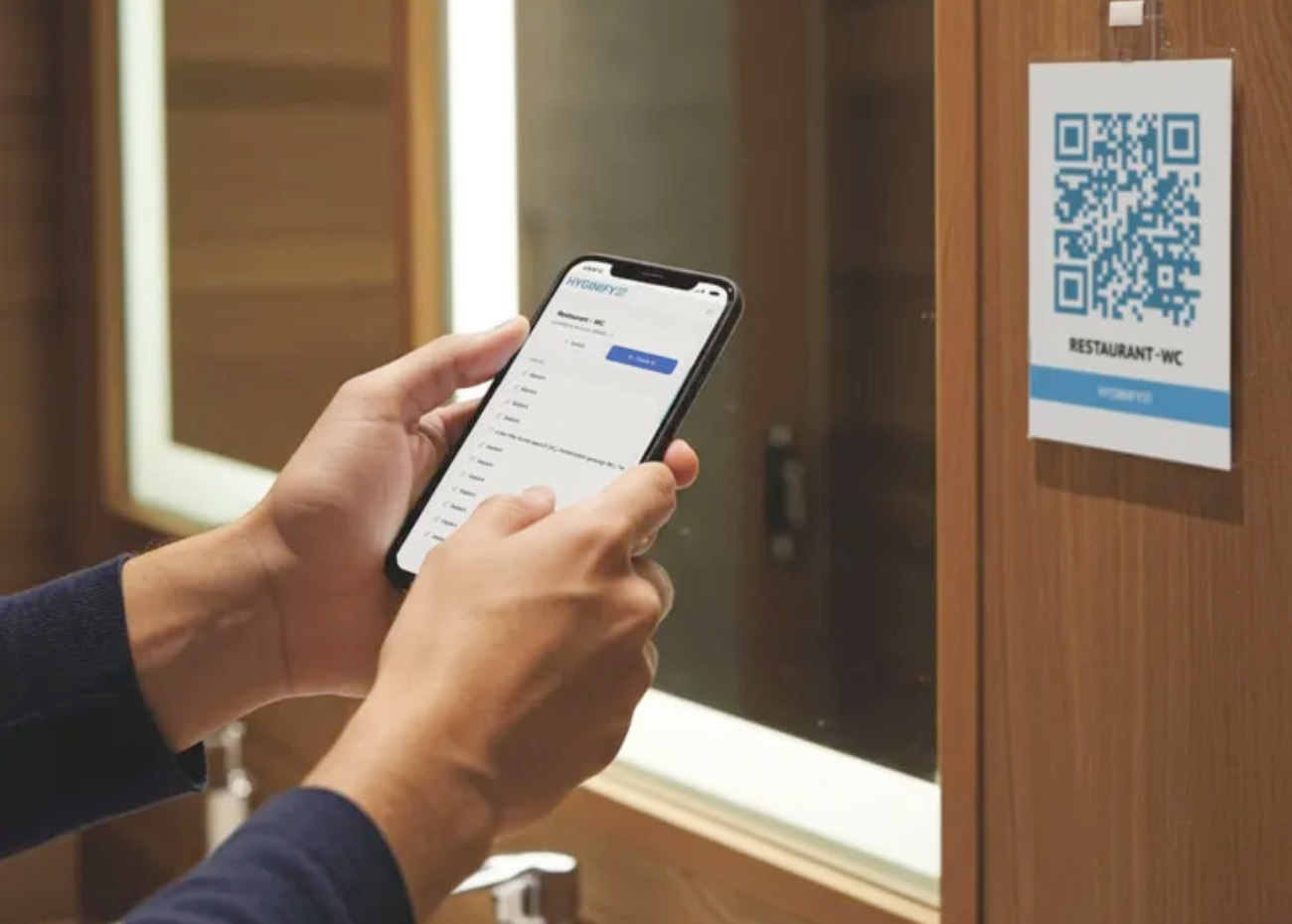 QR-Code für das Objekt „Gebäude A“ in Hyginify, darüber die Schaltflächen zum Herunterladen als Bild oder PDF